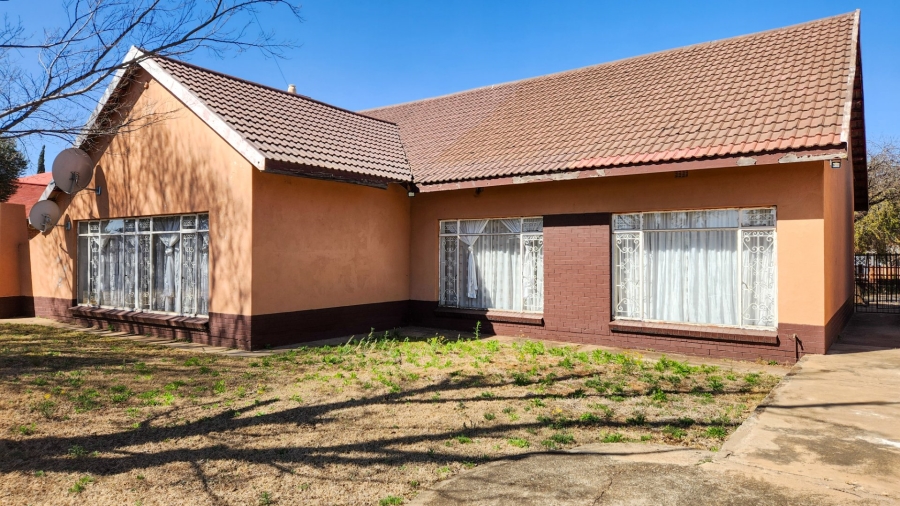 3 Bedroom Property for Sale in Stilfontein North West